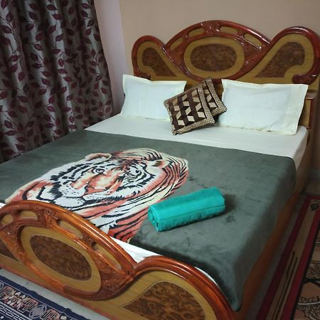 Pratibha Home Stay 자발푸르 외부 사진